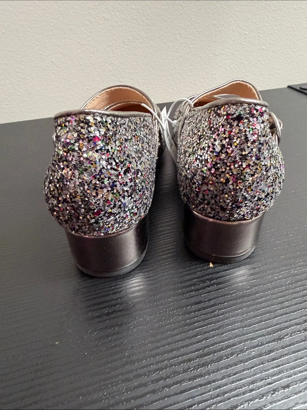 NWT Girls Silver Multi-Glitter Mary Jane Heels - Kids Shoes SZ 13